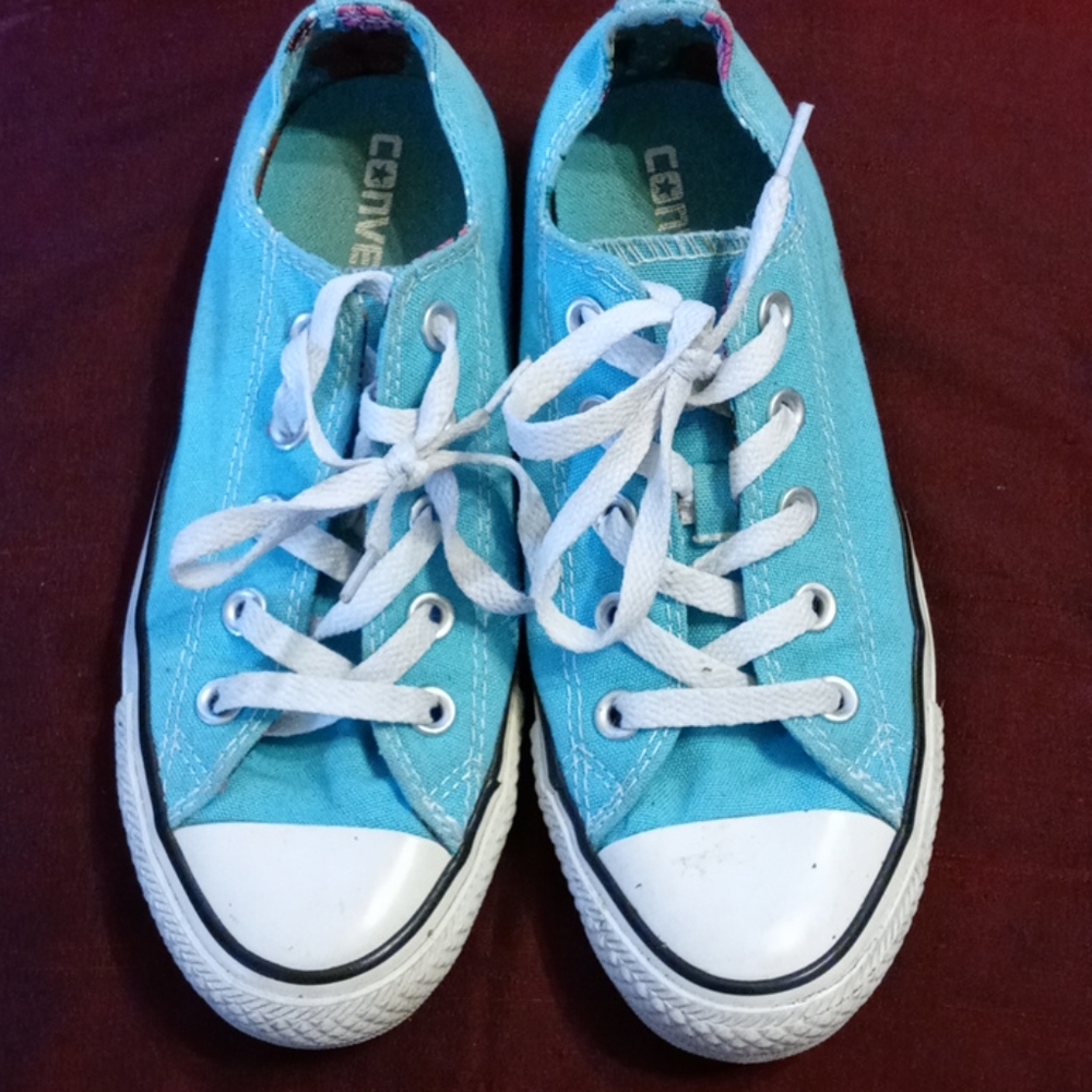 GUC women's converse
